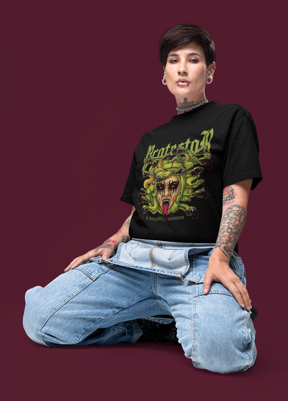 Medusa a beautiful women Oversized T-shirt