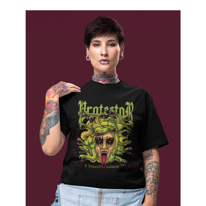 Medusa a beautiful women Oversized T-shirt